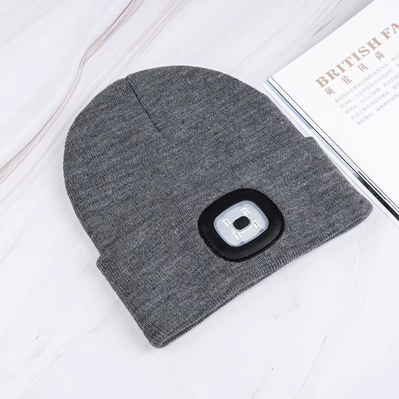 Beanies for Man Solid Knitted Hat with LED Lighting Hip-Hop Style Berets Portable Warm Woolen Bonnets for Woman Wholesale