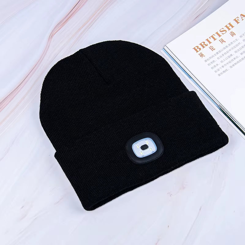 Beanies for Man Solid Knitted Hat with LED Lighting Hip-Hop Style Berets Portable Warm Woolen Bonnets for Woman Wholesale